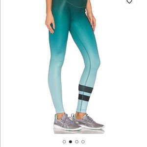 Alo Airbrush Leggings